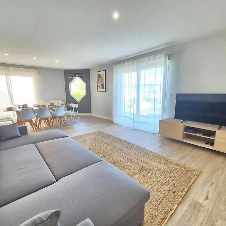 Apartamento Le Clos Des Farges #clim#parking#terrasse Meuble Classe 3etoiles *
