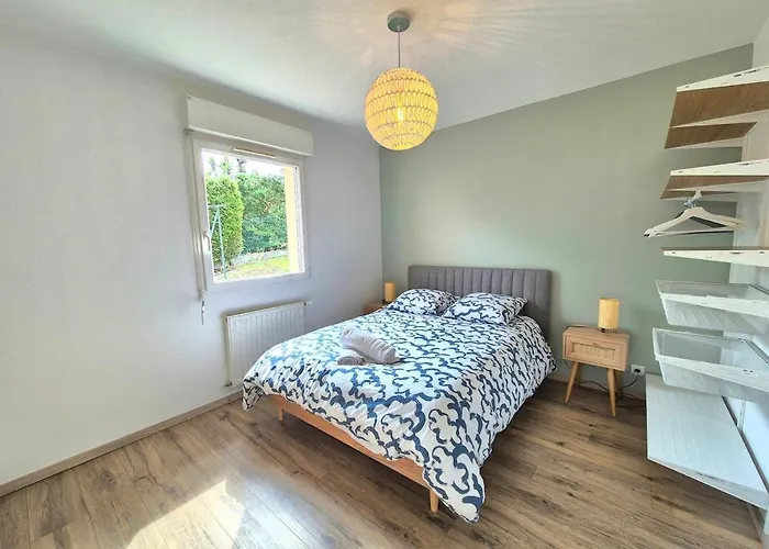 Apartment Le Clos Des Farges #clim#parking#terrasse Meuble Classe 3etoiles *