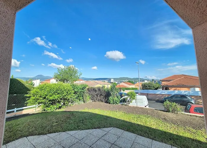 公寓 Le Clos Des Farges #clim#parking#terrasse Meuble Classe 3etoiles 克莱蒙费朗